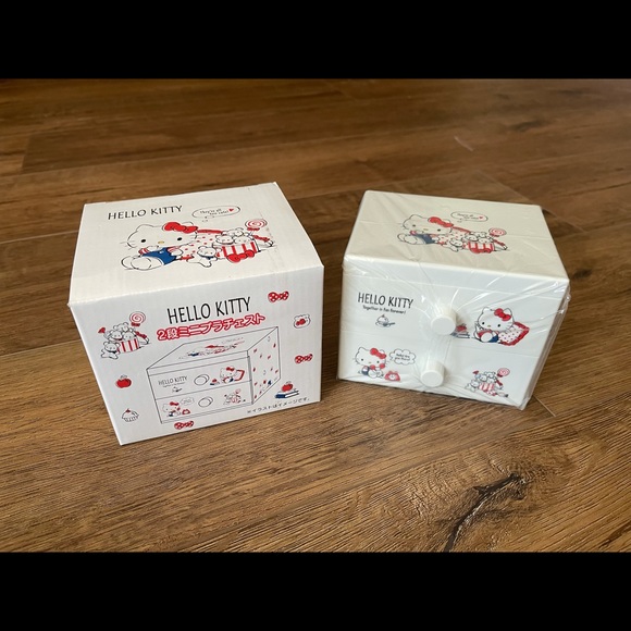 HELLO KITTY-NWT White Small Jewelry Dresser - Picture 9 of 11